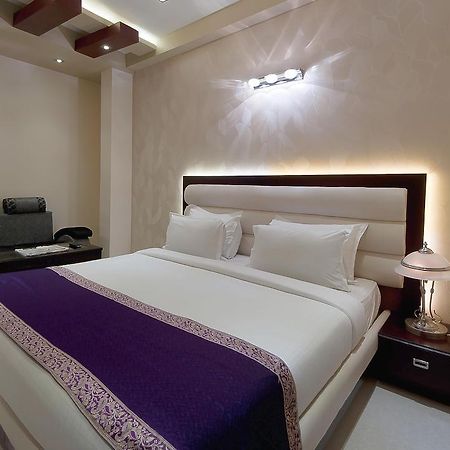 Hotel Central Residency Варанаси Экстерьер фото