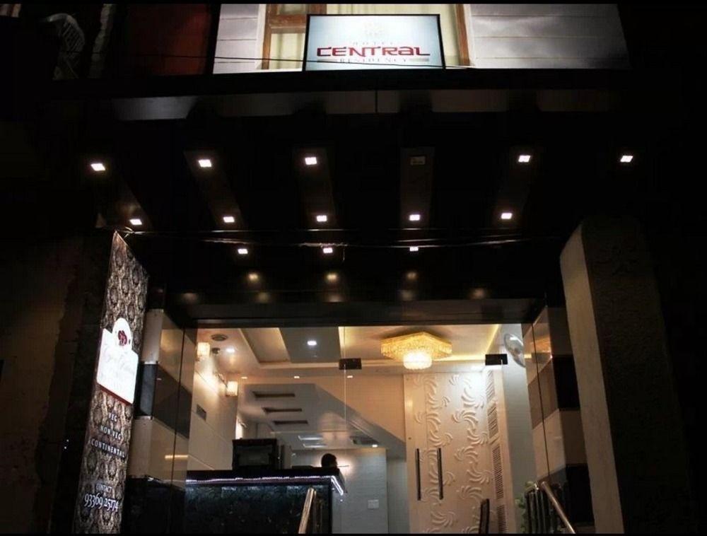 Hotel Central Residency Варанаси Экстерьер фото